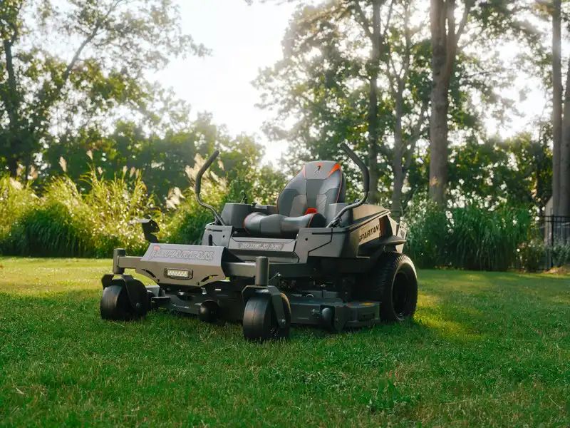 Super Deal — SPARTAN Shield HD 42 Zero Turn Mower | Preferred